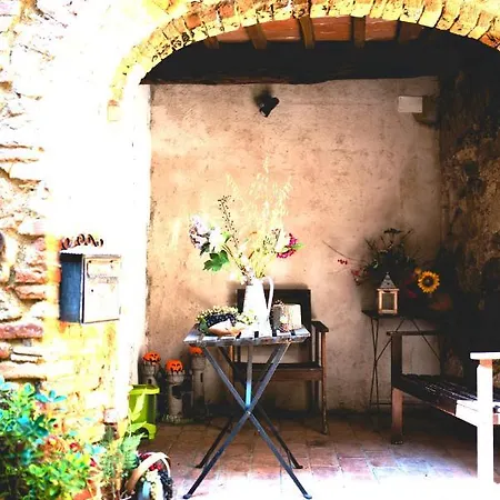 Bed & Breakfast Antico Borgo Di Torri Sovicille