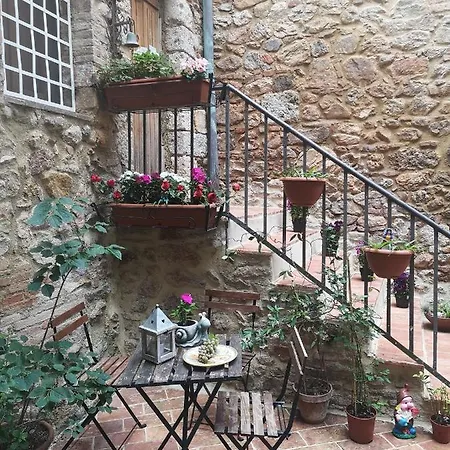 Antico Borgo Di Torri Bed & Breakfast Sovicille