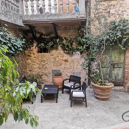 Bed & Breakfast Antico Borgo Di Torri 3*