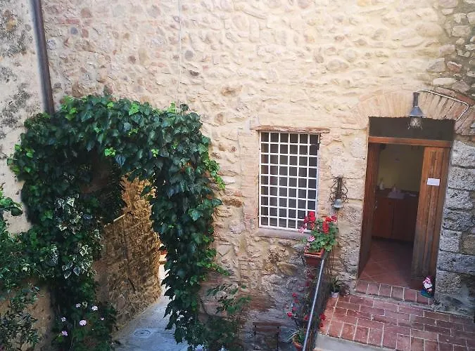 Antico Borgo Di Torri Panzió 3*
