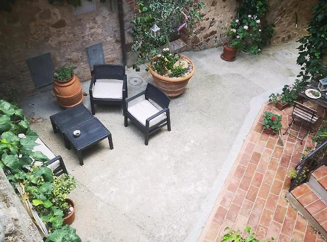 Antico Borgo Di Torri Panzió