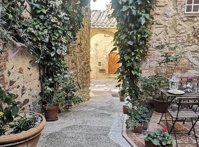 Antico Borgo Di Torri Panzió Sovicille