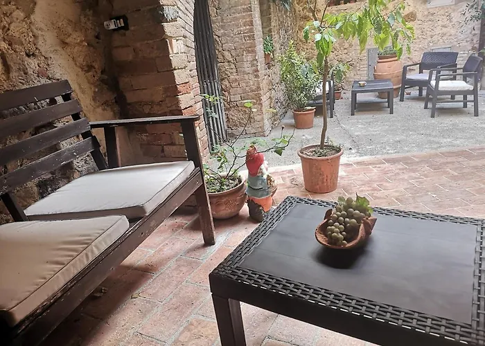 Panzió Antico Borgo Di Torri Sovicille